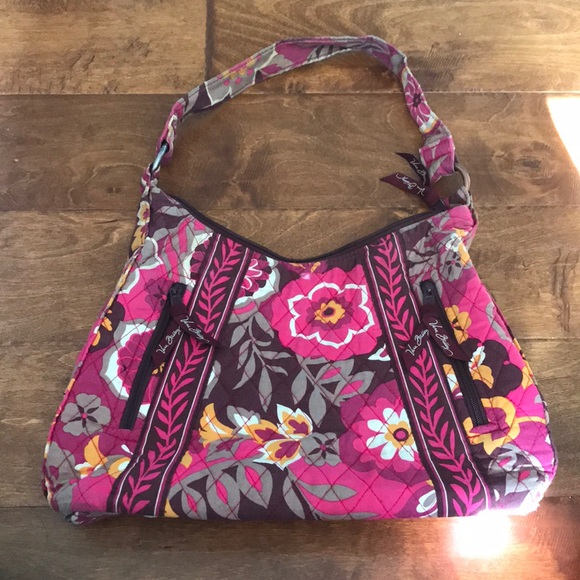 Vera Bradley Handbags - 🔥☄️🔥Vera Bradley Shoulder Bag